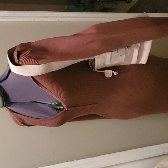 Ferragamo tiered drawstring bucket bag - Picture 6 of 6